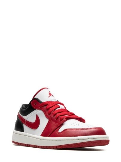 Jordan 1 Reverse Black Toe